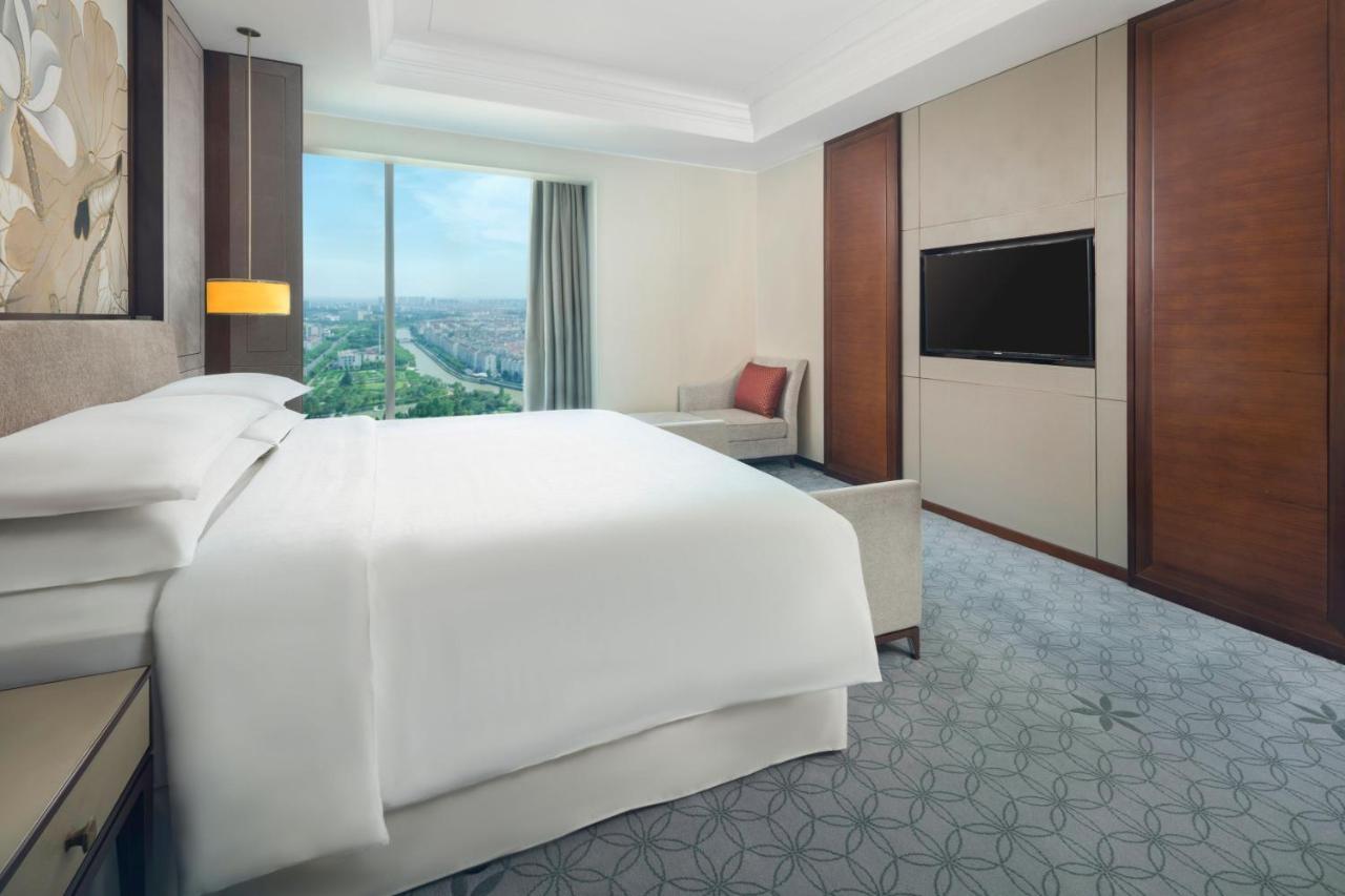 Sheraton Shanghai Jiading Hotel Exterior photo