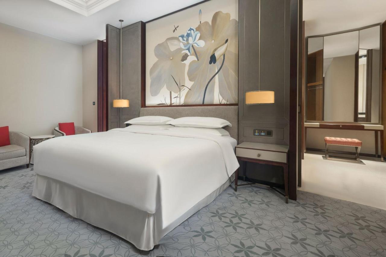 Sheraton Shanghai Jiading Hotel Exterior photo